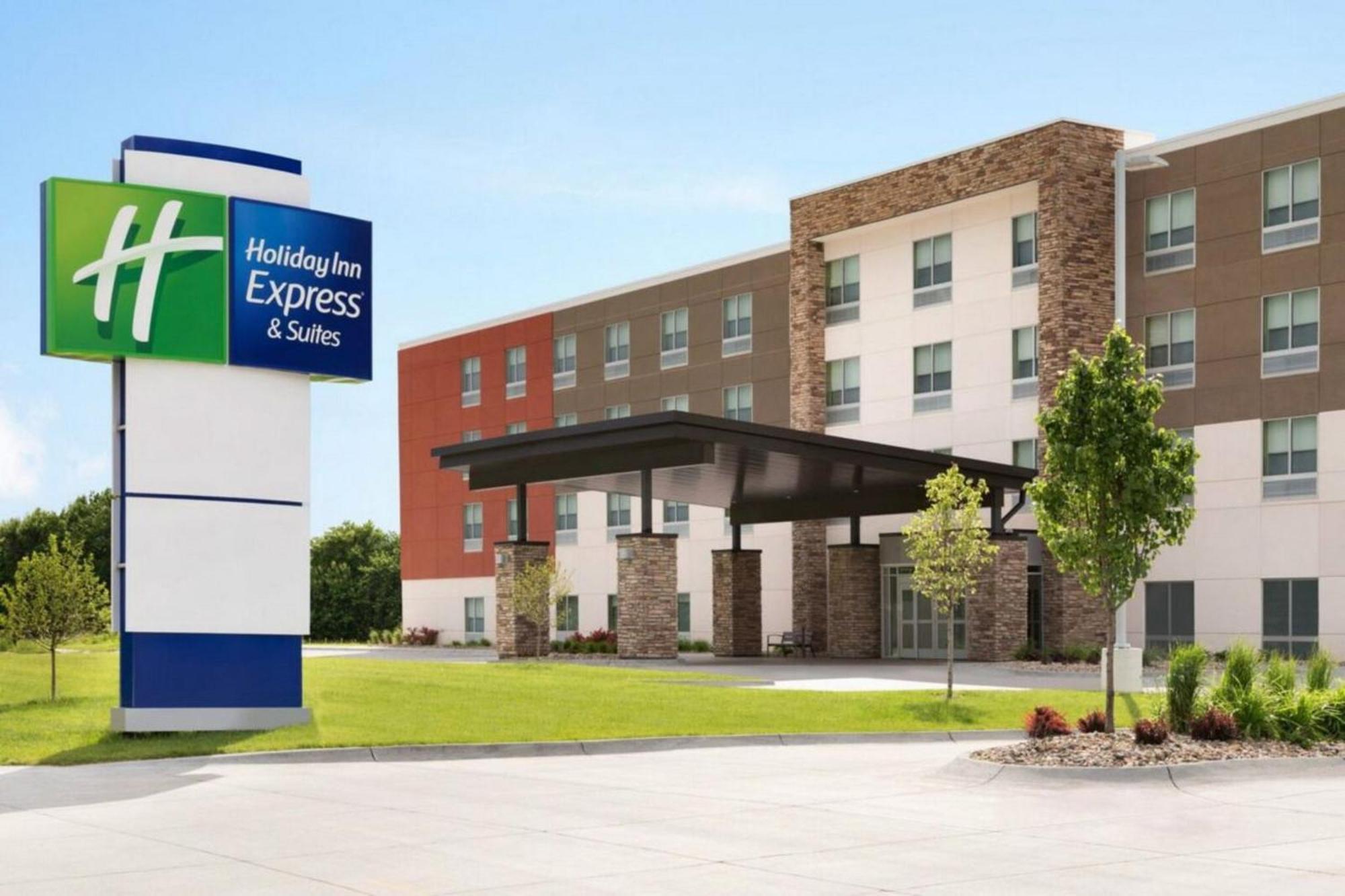 Holiday Inn Express & Suites Haltom City - Ft. Worth By Ihg Eksteriør billede