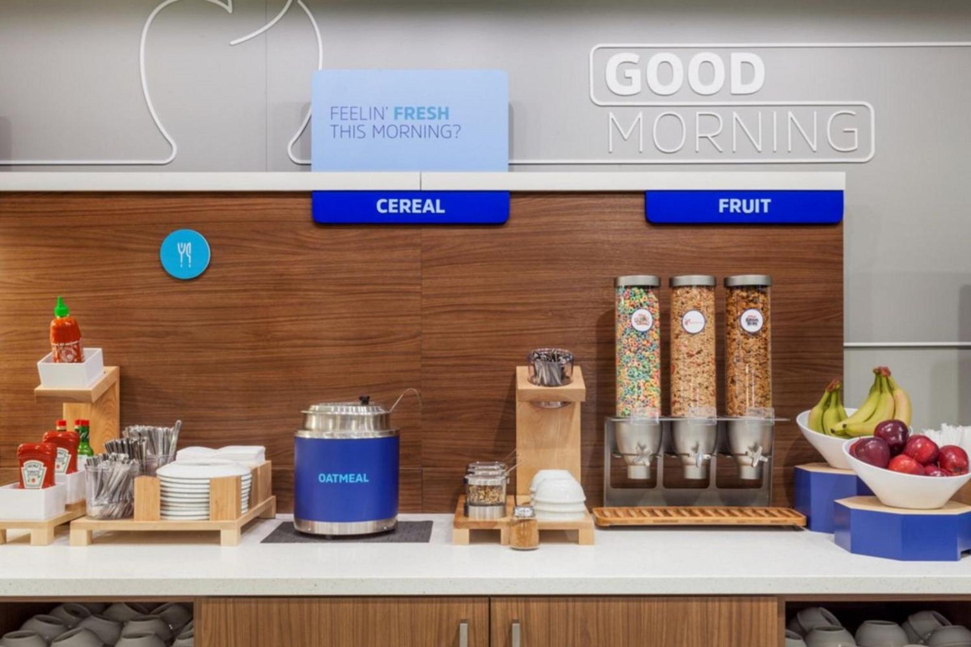 Holiday Inn Express & Suites Haltom City - Ft. Worth By Ihg Eksteriør billede